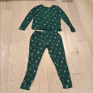 Kyte BABY Women’s Jogger Pajama Set in Mistletoe